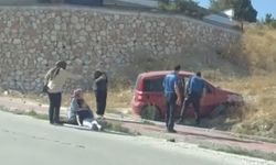 Beton bariyerlere çarptı, sürücü yaralandı!