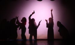 Eskişehir'de tiyatroseverlere müjde:  Nisan takvimi açıklandı!