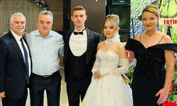Bozüyük Kaymakamı Öztürk, genç çiftlerin mutluluğunu paylaştı!