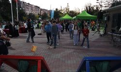 Eskişehir'in kalbi mahalle şenliklerinde atıyor