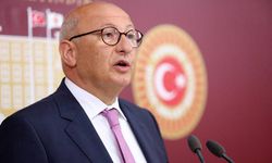 CHP Milletvekili Çakırözer: "Eskişehir'de yolcu var, uçak yok!"