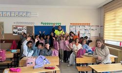 Emniyet kemeri taktılar, kuralları ezberlediler!