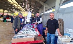 Kütahya’da balık bolluğu fiyatları düşürdü