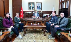 Vali Aksoy’a mahalleden teşekkür ziyareti