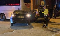 Eskişehir'de çarpışan araçlar kontrolden çıkıp otobüse çarptı
