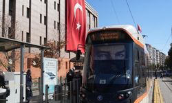 Eskişehir tramvaylarında Cumhuriyet coşkusu!