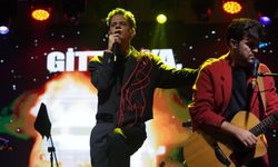 Bilecik’te yağmura rağmen Madrigal konserine katıldılar