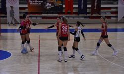 Şehir Koleji zorlanmadan kazandı