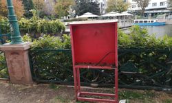 Eskişehir'de vandallar rahat durmuyor, can simitlerini söküp götürdüler!