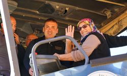 Köy yolu asfaltı Sebahat Teyze ile start aldı