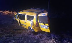 Afyonda taksi ve otomobil çarpıştı