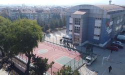 Eskişehir okullarına yeni spor sahalar kazandırılıyor