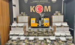 Eve yapılan baskında sigara doldurma makinesi ele geçirdi!