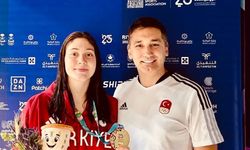 Altın madalyaya kulaç attı