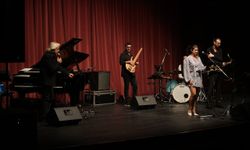 şkın Arsunan An’bean Project, Eskişehir’de caz rüzgarı estirdi