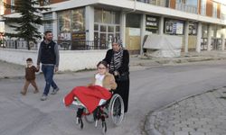 Zeynep İkra için okula engelli asansörü talebi