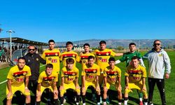 Es Es gol olup yağdı