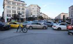 Eskişehir'in can damarında trafiği rahatlatacak düzenleme!