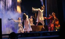 Eskişehir’de sanatseverler “Cadı Kazanı”yla buluştu