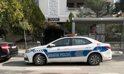 Afyon'da yaya yoluna park eden polis aracına ceza!
