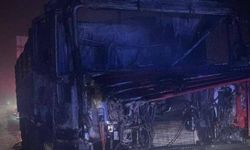 Bilecik’te seyir halindeki tır yandı!