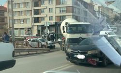 Eskişehir'de Hindistan Kavşağı'nda yine kaza!