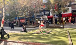 Eskişehirliler güneşli havanın tadını parkta çıkardı!