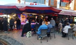 Eskişehir'de tezgah başında uzun kuyruklar oluştu!