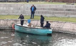 Eskişehir’de ekiplerin Porsuk Çayı’nda temizlik seferberliği!