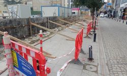 Eskişehir’de inşaat çalışması yaya geçişini zorlaştırıyor