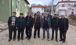 Afyon'un o köyünde telefonla konuşmak çile!