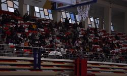 Eskişehirli basketbol severler yalnız bırakmadı