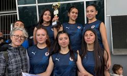 Eğitimciler krosta da kupayı aldı