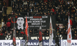 Es-Es taraftarı şehit Emre Mercan’ı unutmadı!