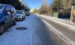 Eskişehir'de yollar buz pistine döndü: Vatandaşlar zor anlar yaşadı!