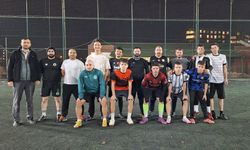 Halı saha müsabakasında bir araya geldiler