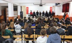 Öğrencilerle bir araya geldiler