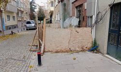 Eskişehir’de tadilat çalışması yaya güvenliğini tehdit ediyor!