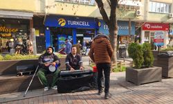 Eskişehir’de sokak müziği şehrin atmosferini değiştiriyor!
