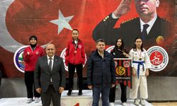 Eskişehirli sporcular turnuvadan madalyayla döndü!
