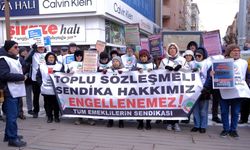 Eskişehir'de emekliler sokakta: "Sadaka değil hakkımızı istiyoruz!"