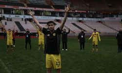 Eskişehirspor'da 63 gün sonra formasıyla sahalara döndü!