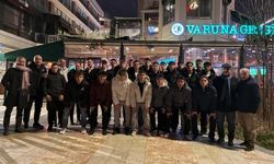 Lider takım yemekte bir araya geldi