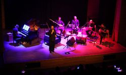 Eskişehir’de Mânidar konseri sanatseverleri büyüledi!