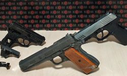 Paylaşımları ele verdi: Silah cephaneliği ortaya çıktı!