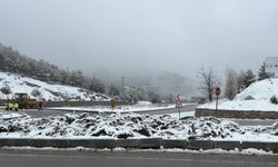 Afyonkarahisar’da Meteoroloji uyarısı sonrası kar yağışı