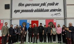 Eskişehir'i temsil edecek sporcularla bir araya geldi