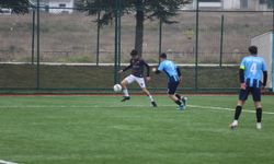 Minik Şimşekler zorlu sınavda