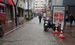 Eskişehir’de kronikleşen sorun sürüyor: Kaldırımlar işgal altında!