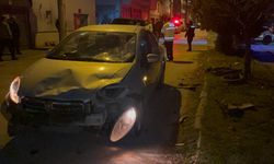 Eskişehir'de 17 yaşındaki sürücü bisiklete çarptı: 2 çocuk yaralandı